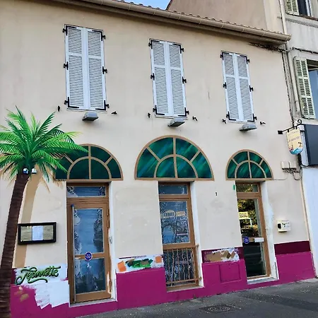 Bed and breakfast Les De Jeannette 2*