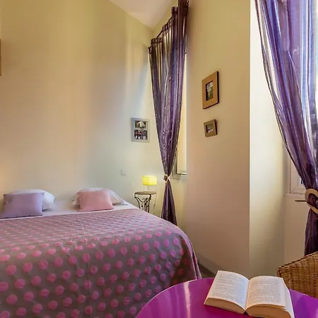 Les De Jeannette Bed & Breakfast Marsiglia