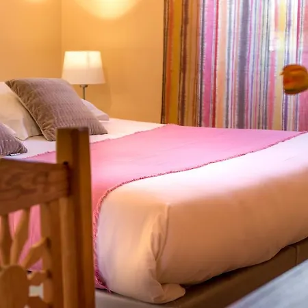Couette-café Les De Jeannette 2*